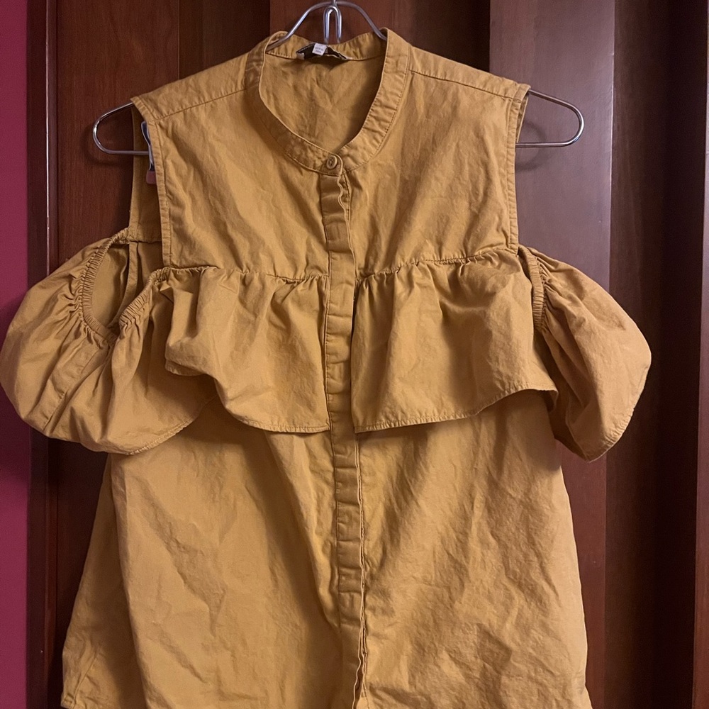 Lucky Brand Gold Off The Shoulder Small Shirt